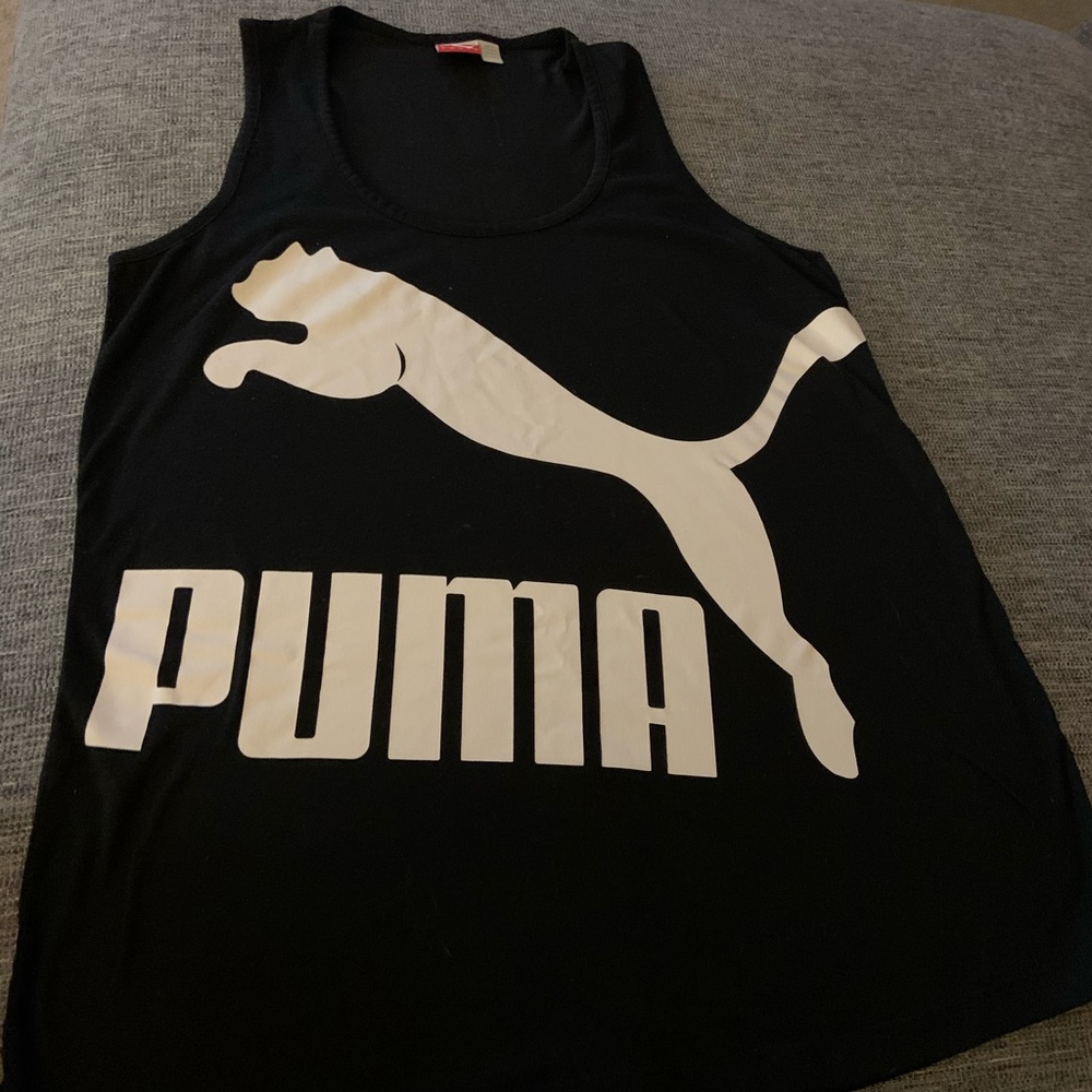 Women’s Puma tank top.